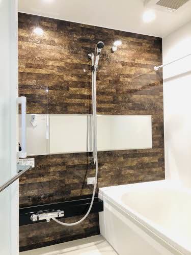 バス・シャワールーム