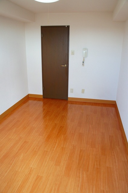 居室・リビング　室内きれいです