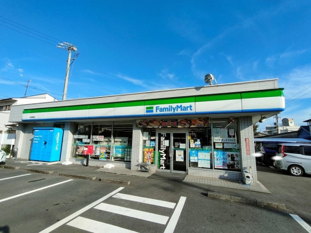 コンビニ　ファミリーマート浜松蜆塚店（コンビニ）まで962m