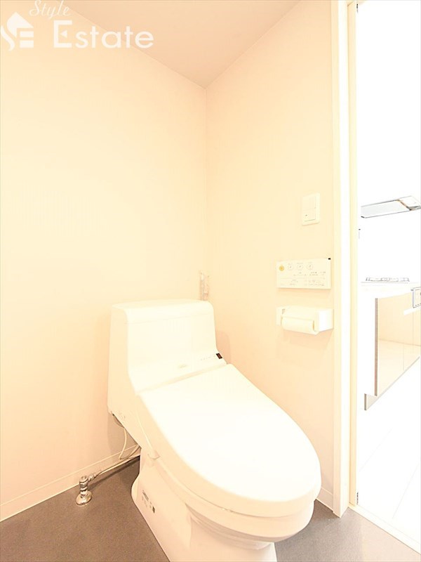 トイレ　トイレ