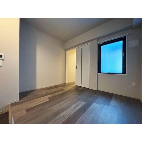 居室・リビング　室内