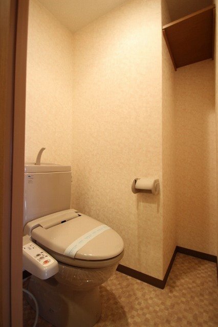 トイレ　別号室の写真です