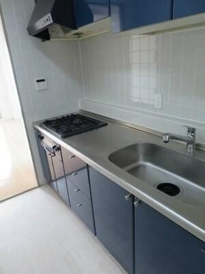 キッチン　■3口IHクッキングヒーターシステムキッチン■都市ガス♪