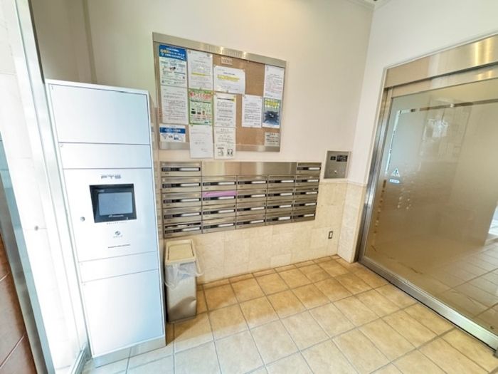 エントランス　■モニタ付インターホン