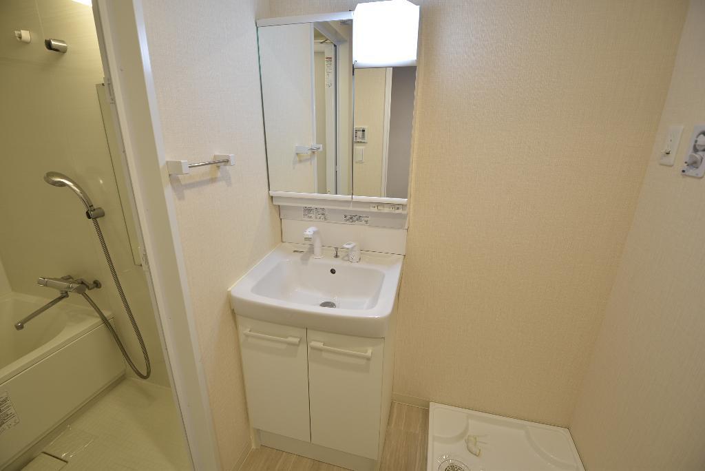 洗面設備　洗髪洗面化粧台