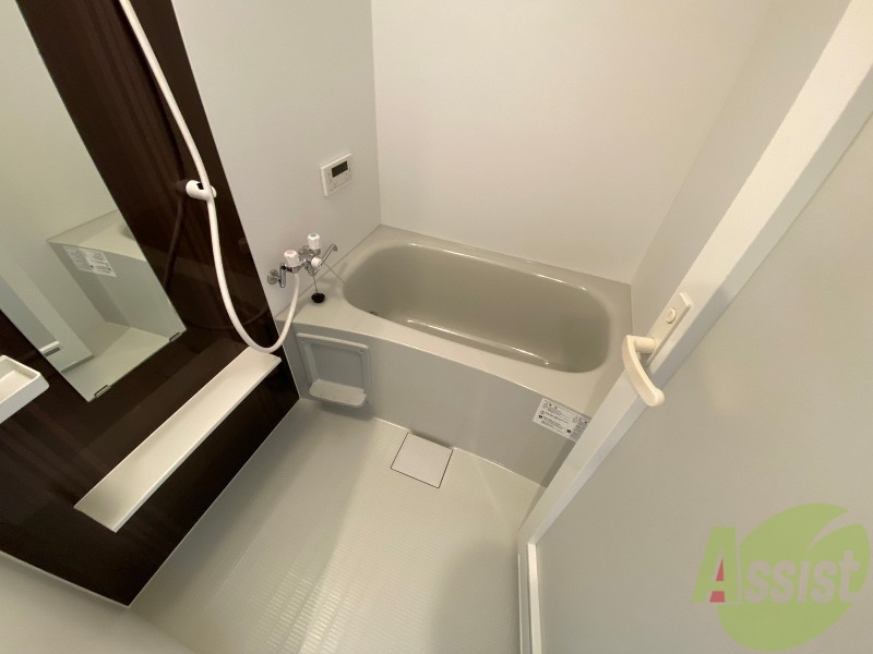 バス・シャワールーム　お風呂になります。一日の疲れを癒してくださいね。