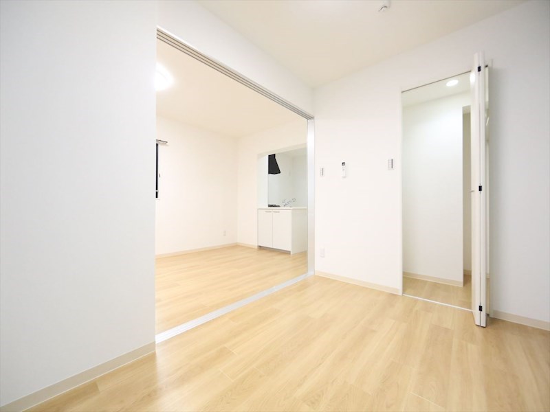 その他部屋・スペース　洋室5.2帖　ウォークインクローゼット付（収納充実してます）