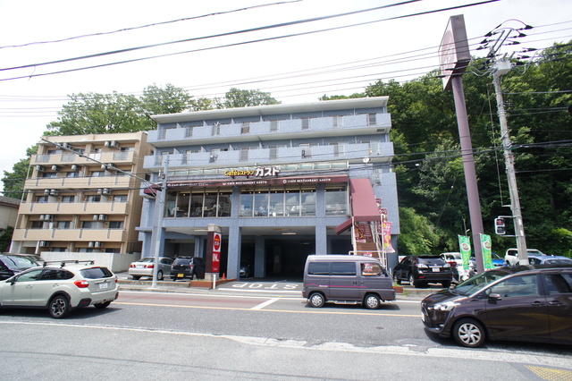 飲食店　ガスト生田駅前店（飲食店）まで574m