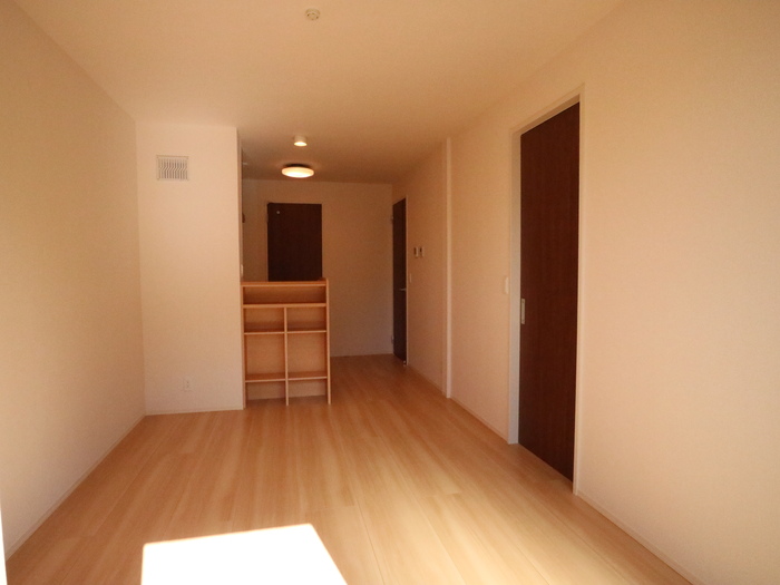 居室・リビング　9.8帖のLDKです♪