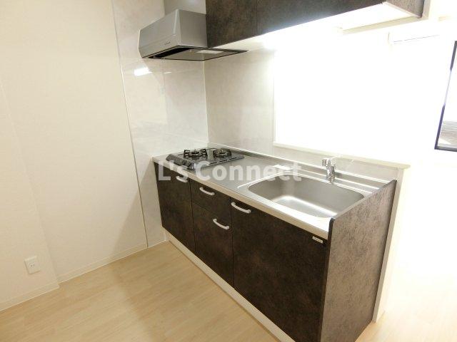 キッチン　２口ガスコンロのシステムキッチン。