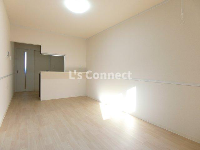 居室・リビング　１０．３帖のＬＤＫ。