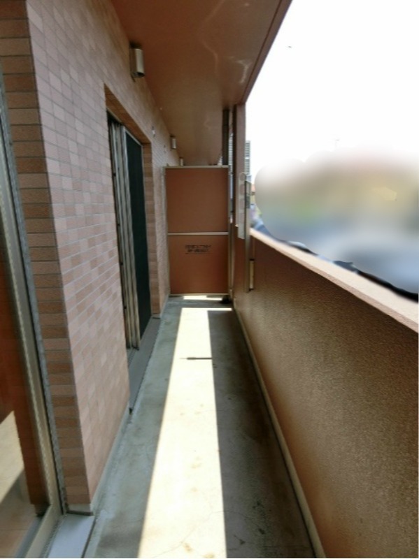 バルコニー　図面と現状に相違がある場合には現状を優先