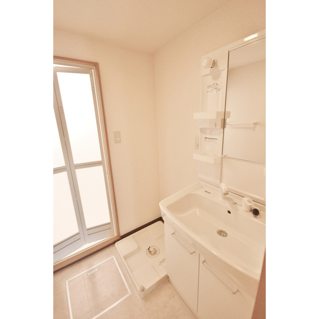 洗面設備　シャワー付き洗面台☆