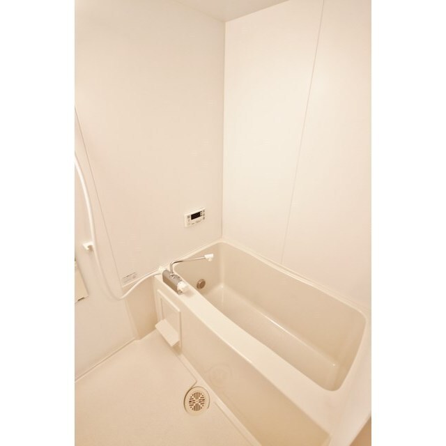 バス・シャワールーム　追い焚き機能付き☆