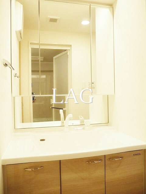 洗面設備　洗面台です。