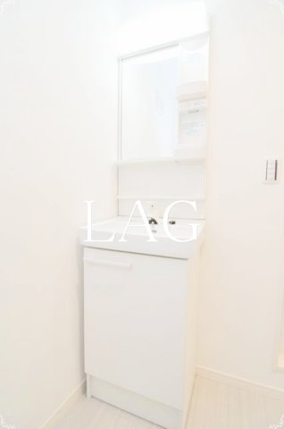 洗面設備　独立洗面台です。