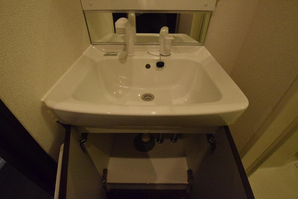 洗面設備　洗髪洗面化粧台