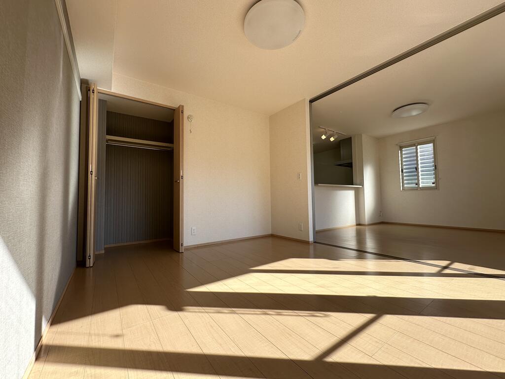 収納　※写真は101号室のものです