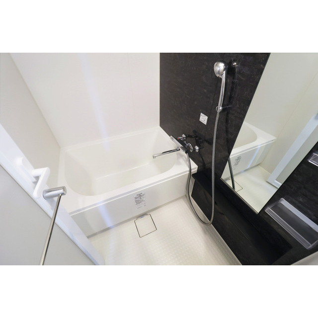 バス・シャワールーム　バスルーム