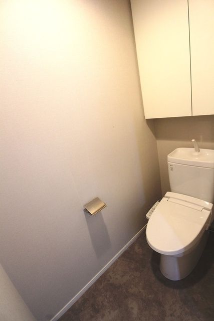 トイレ　★広くて落ち着きます★