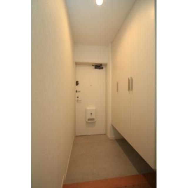 玄関　※写真は同タイプ住戸です。