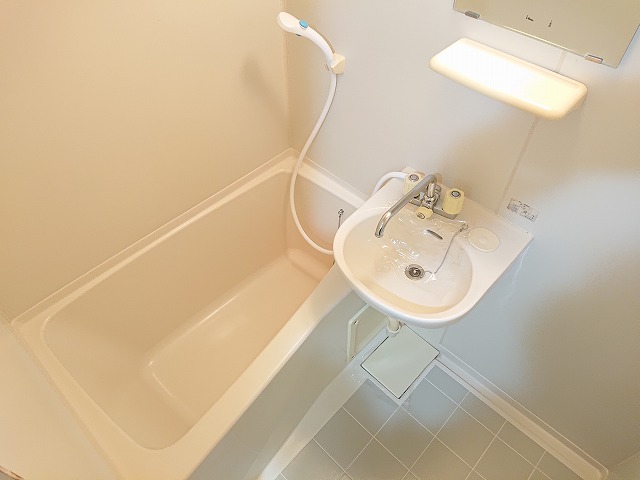 バス・シャワールーム　B/T別　給湯式バスルーム