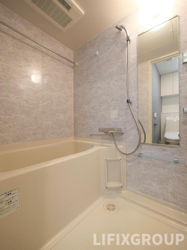 バス・シャワールーム　風呂