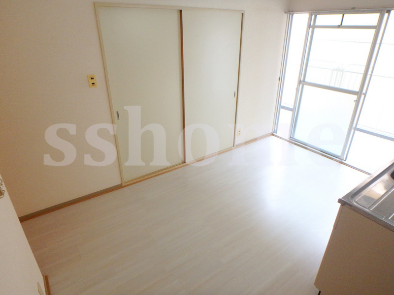 居室・リビング　きれいな洋室☆