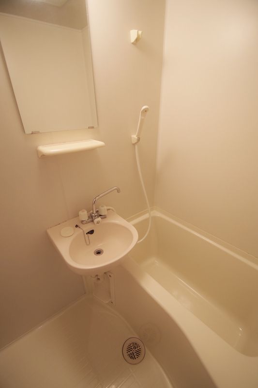 バス・シャワールーム　☆一日の疲れを癒すお風呂☆