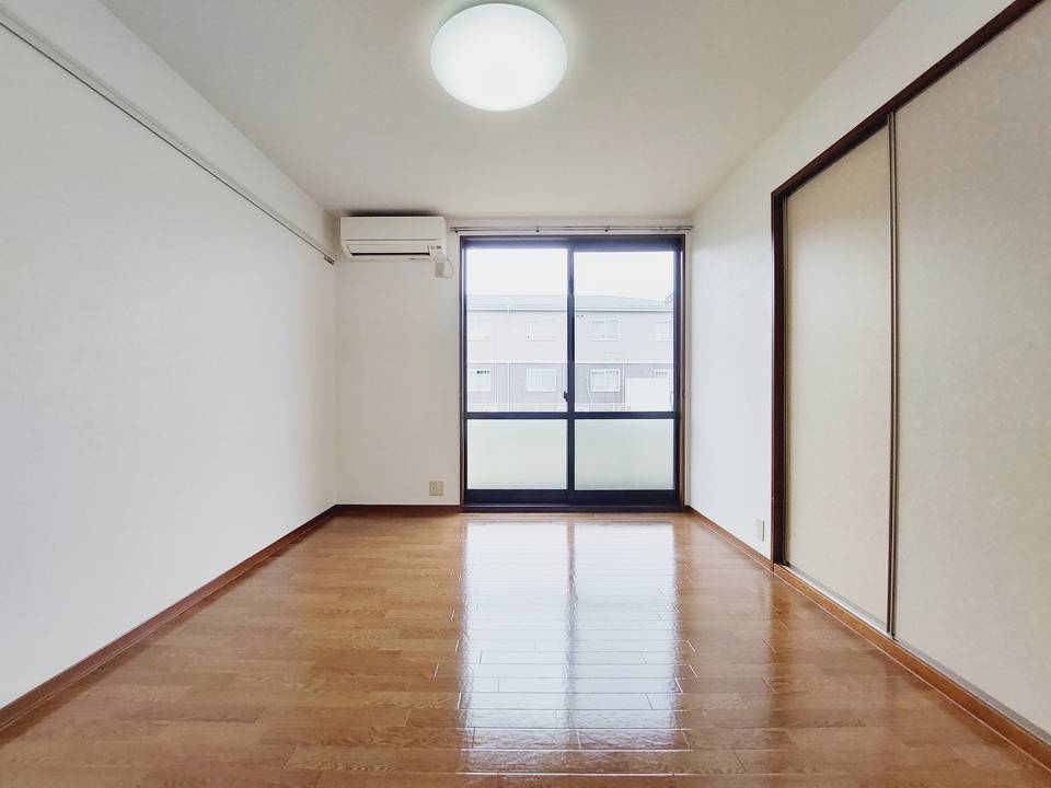 居室・リビング　リビング