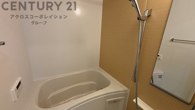 バス・シャワールーム　浴室乾燥・追い炊き機能付きのバスルーム♪