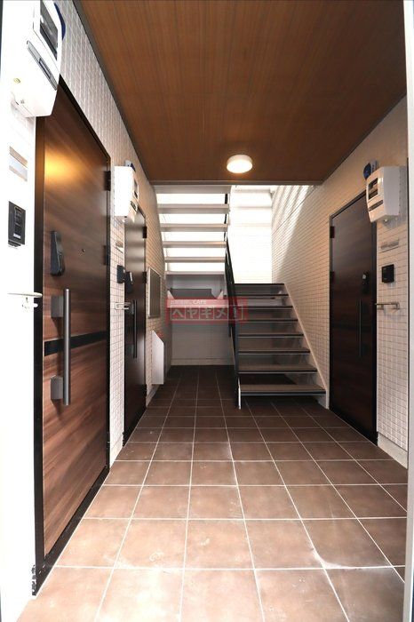 ロビー　エントランス