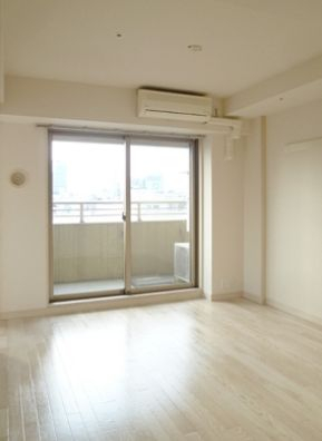 居室・リビング　こちらの居間で趣味の時間をお楽しみください