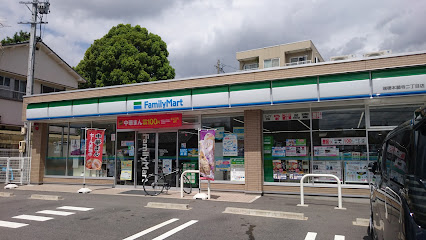 コンビニ　ファミリーマート 瑞穂本願寺二丁目店（コンビニ）まで307m
