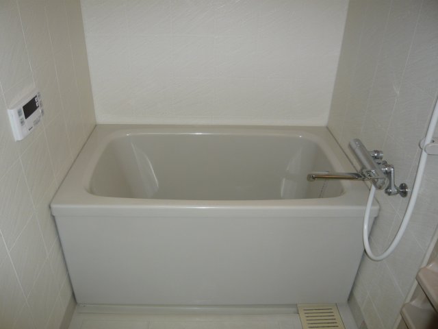 バス・シャワールーム　お風呂で日々の疲れを落としましょう