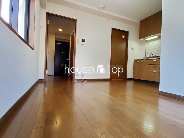 居室・リビング　テーブルなど設置可能