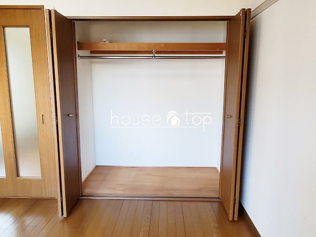 収納　収納豊富なクローゼット