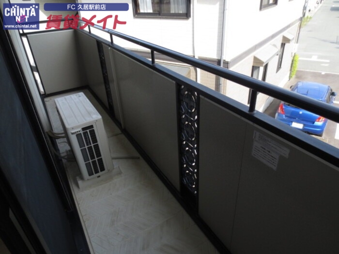 バルコニー　同物件別室画像