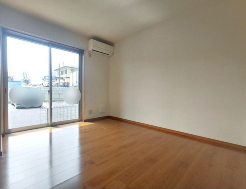 居室・リビング　図面と現状に相違がある場合には現状を優先