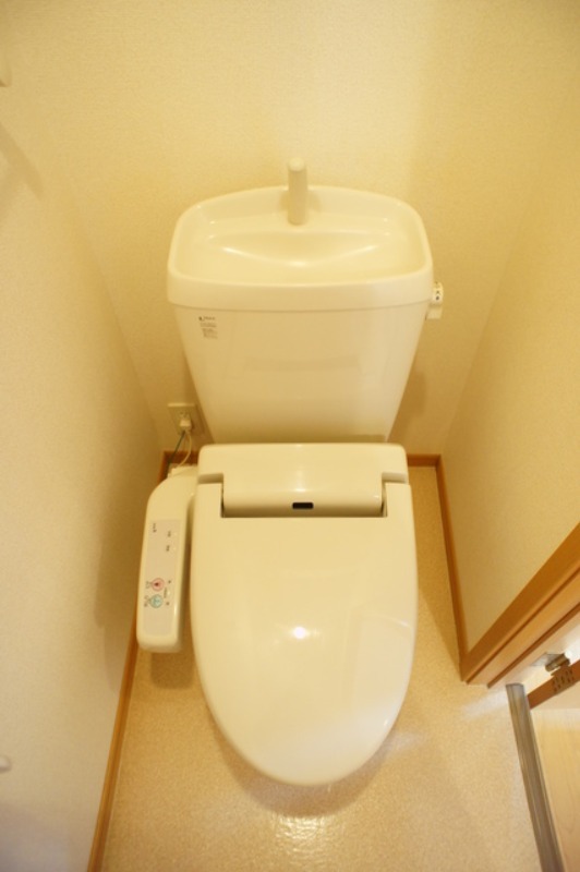 トイレ　図面と現状に相違がある場合には現状を優先