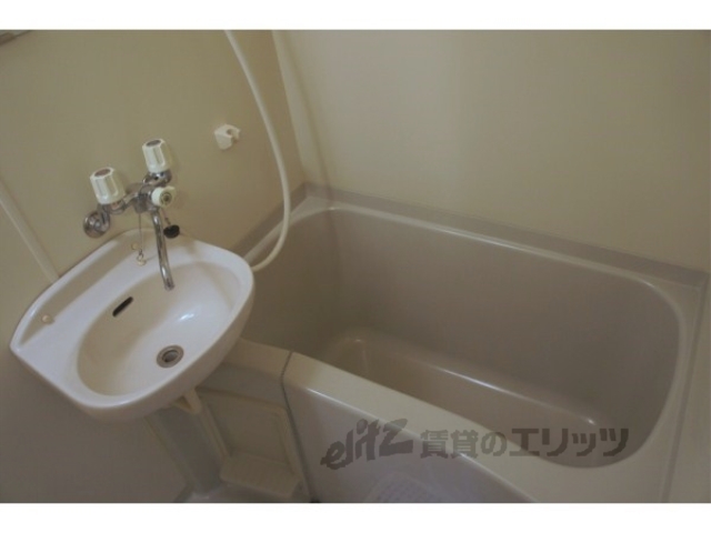 バス・シャワールーム　ユニットバス