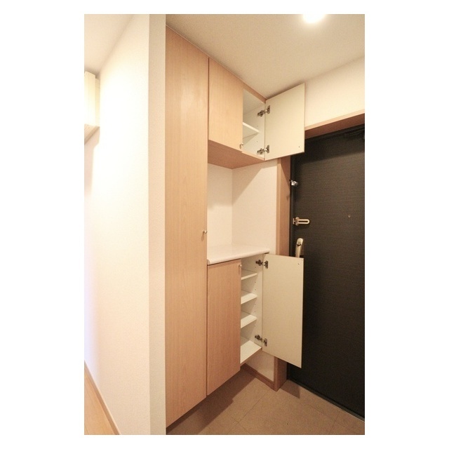 収納　シューズボックス