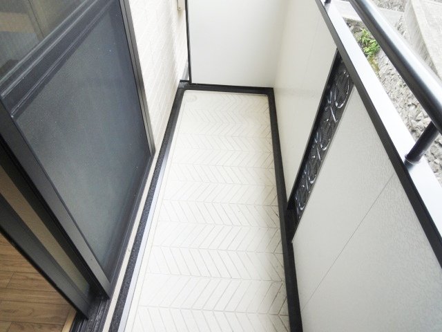 バルコニー　写真は別号室のものです。
