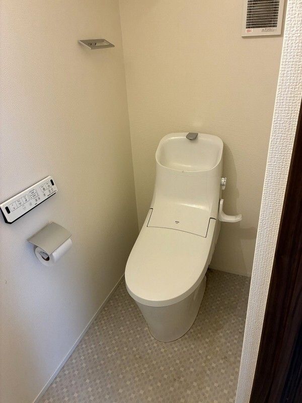 トイレ　清潔感のあるトイレです