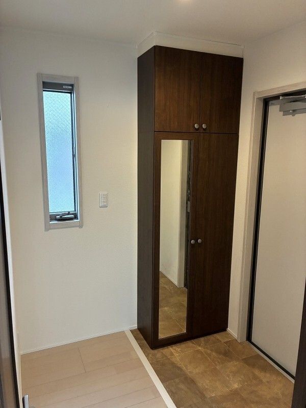 玄関　収納もある玄関です