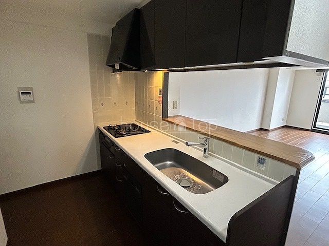 キッチン　◆3口ガスコンロ新調・食洗器付き