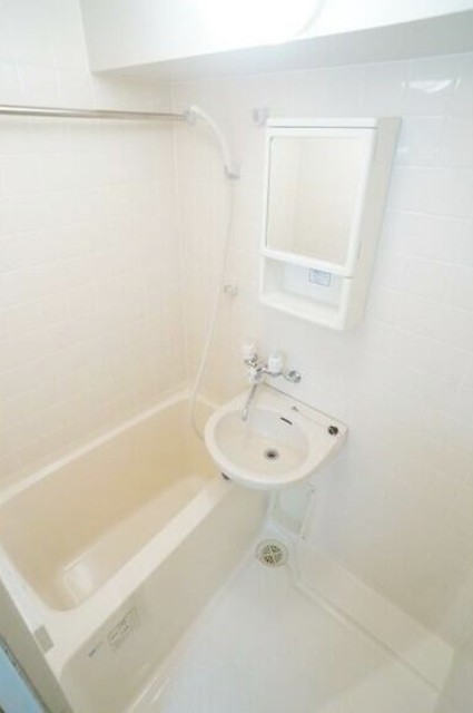 バス・シャワールーム　同仕様写真