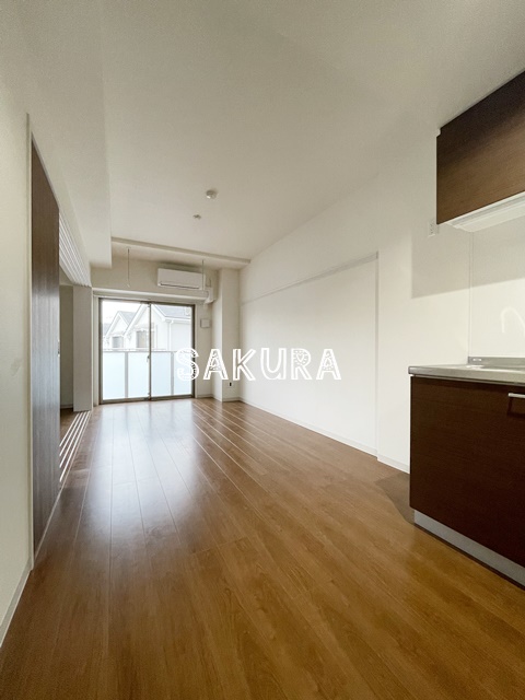 居室・リビング　使いやすい形の為、レイアウトを楽しめます♪