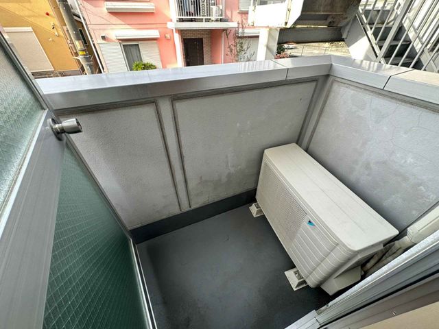 バルコニー　バルコニー