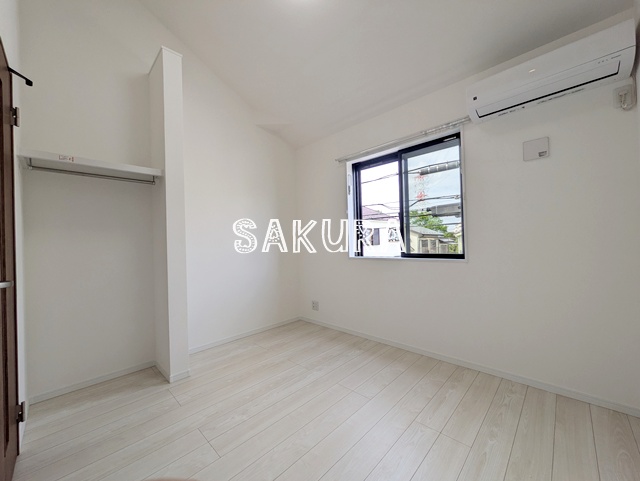 居室・リビング　使いやすい形の為、レイアウトを楽しめます♪